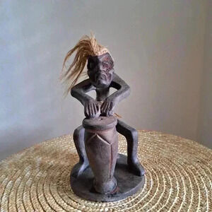 Wooden CARVED PRIMITIVE FIGURINE SCULPTOR